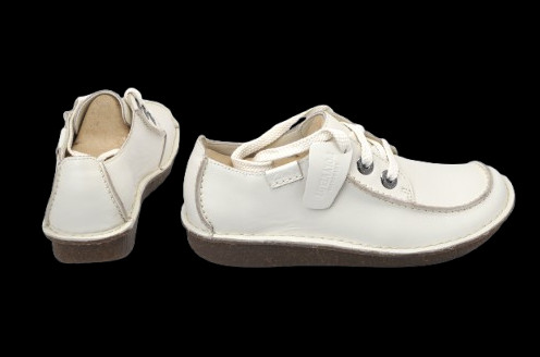 detail dámské šněrovací polobotky CLARKS Funny Dream 26181433 Béžová