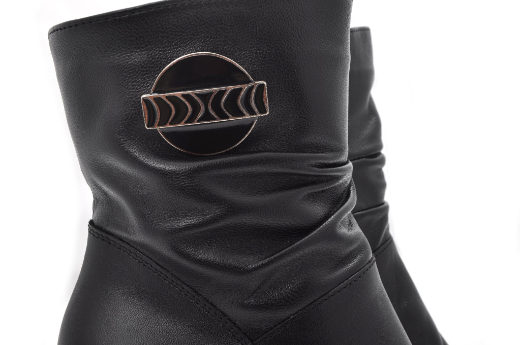detail elegantní kotníková obuv BARTON 6423 Černá