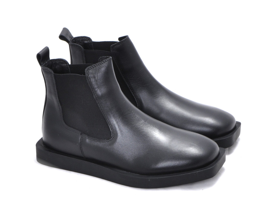 detail chelsea kotníková obuv MOLLY BESSA 426 6001-01 Černá